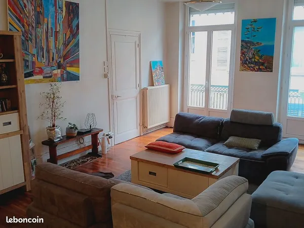 À vendre appartement T4/T5 Hyper centre / Entièrement rénové 
