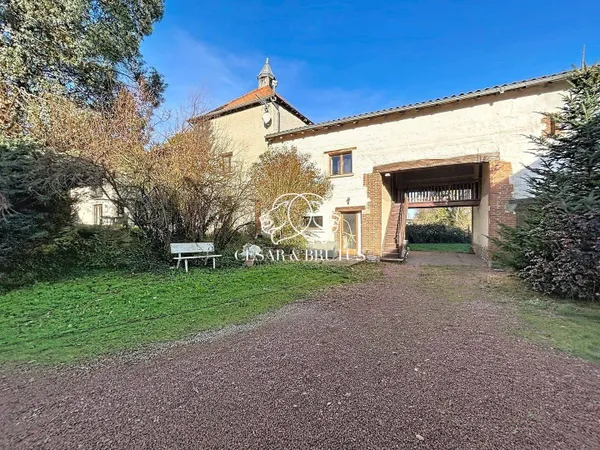 Maison 30 pièces 250 m² 