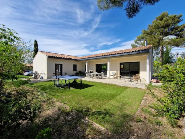 Maison de plain-pied 3 pièces 110 m² 