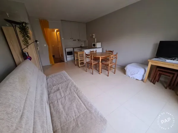 Studio 1 pièce 28 m² 