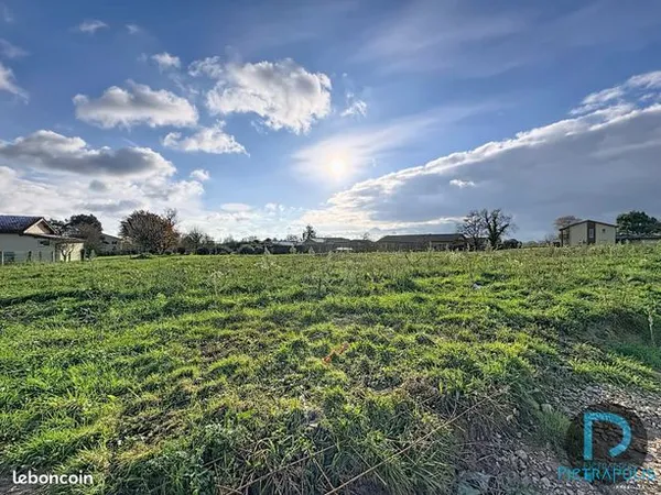 Terrain 679 m² 