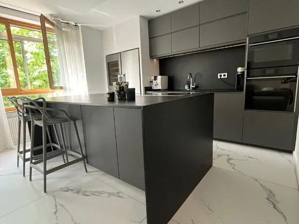 Appartement 3 pièces 74 m² 