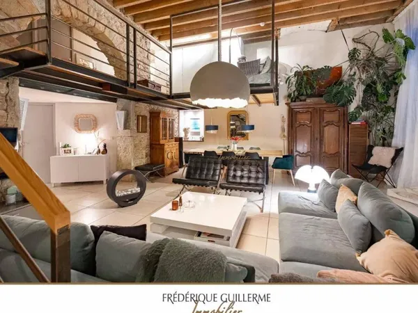 Vends loft - 146.25m² - 5 pièces, 3 chambres - Lyon 2Ème 69002 