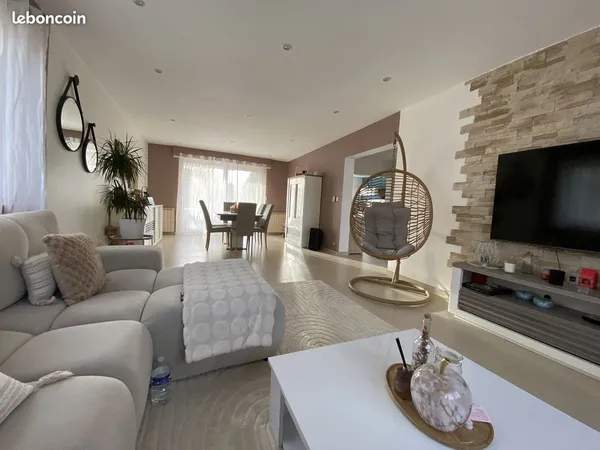 Maison 6 pièces 147 m² 