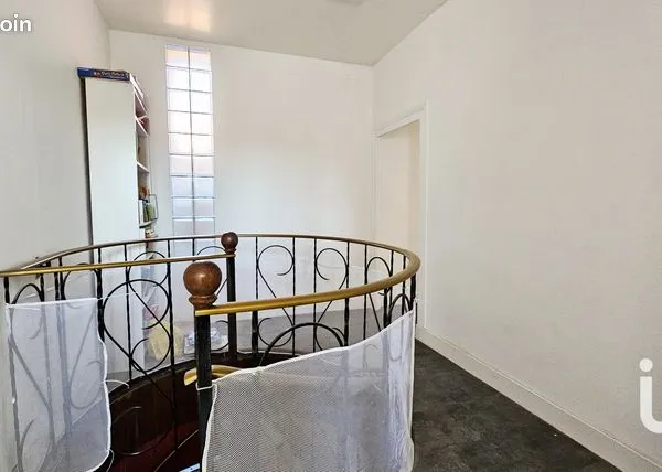 Appartement 6 pièces 159 m² 