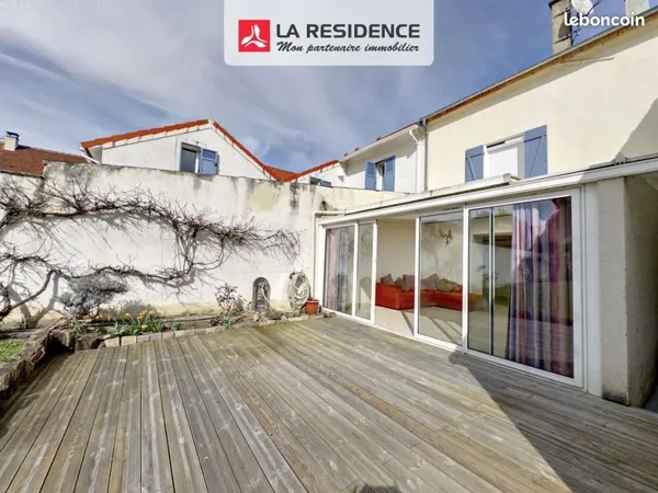 Maison de ville 9 pièces 245 m² 