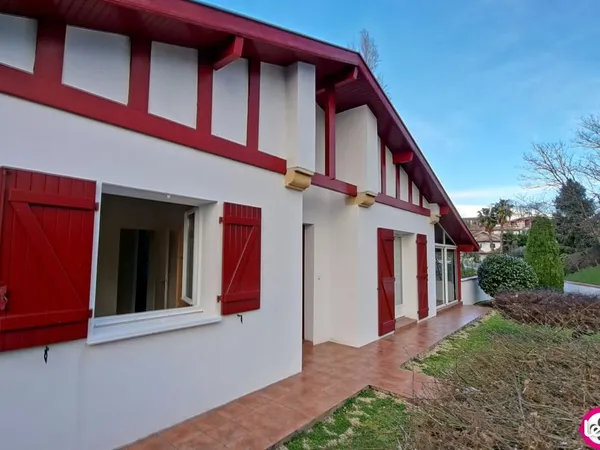 Maison 4 pièces 130 m² 