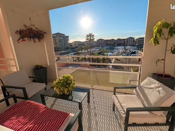 À vendre - Appartement T4 de 84 m² avec vue sur le port - Lattes centre 