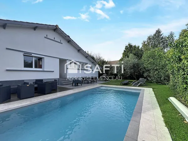 Superbe maison contemporaine 3 chambres et un bureau avec piscine 