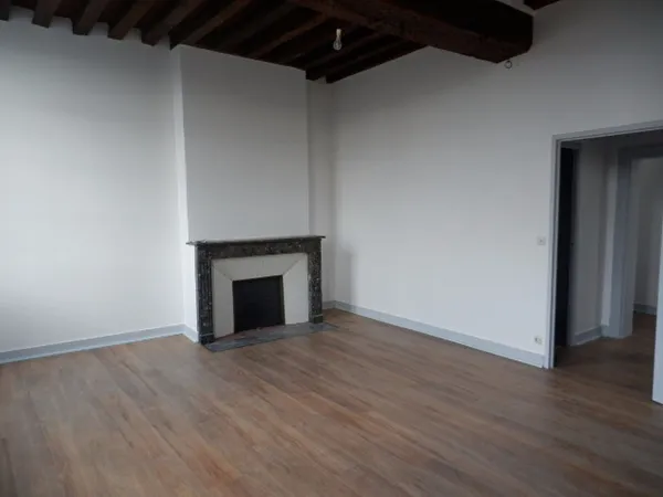 Appartement à louer hyper centre de Loches 