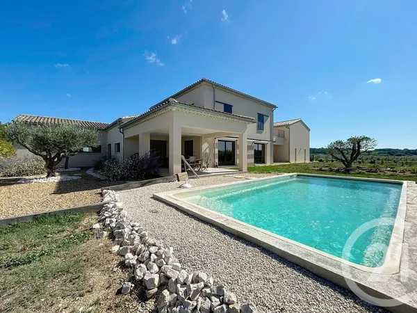 Maison 8 pièces 700 m² 