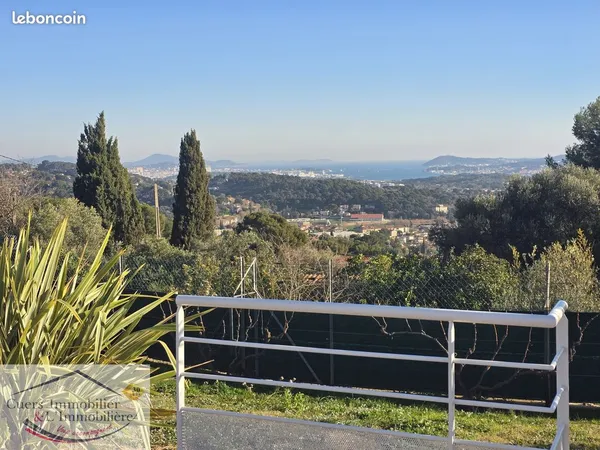 Villa 6 pièces 279 m² 