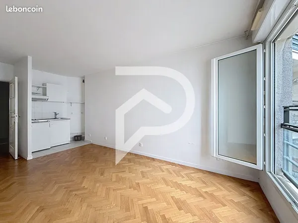 Studio 1 pièce 29 m² 