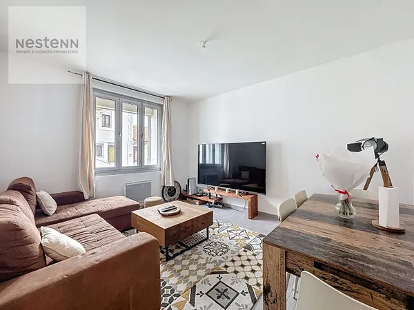 Maison Miramas divisé en deux appartements 