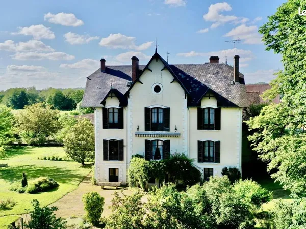 Propriété 16 pièces 420 m² 