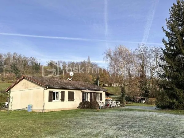 BELLE MAISON 90M², JOLI TERRAIN 1970M² 