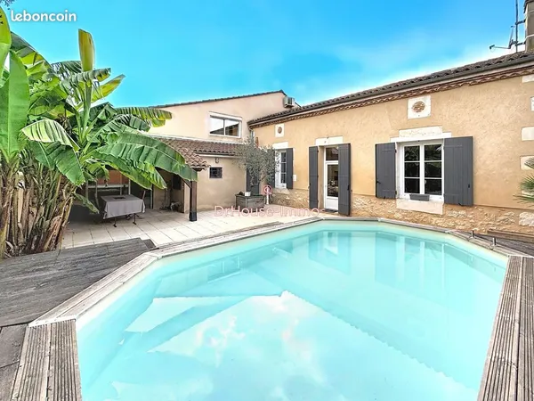 Maison 6 pièces 201 m² 
