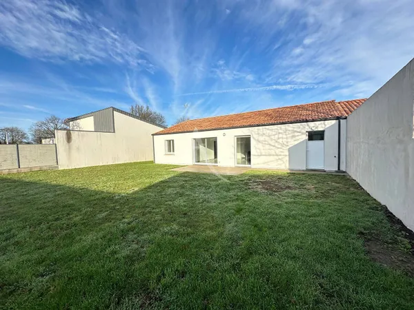 Maison de plain-pied 4 pièces 106 m² 
