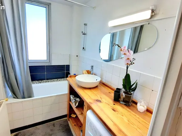 T3 Meublé+Balcon+Cave+Parc+Parking GRATUIT 