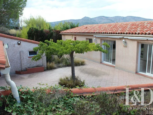 Maison de plain-pied 6 pièces 140 m² 