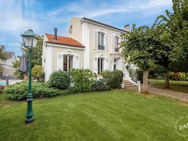 Maison 6 pièces 220 m²