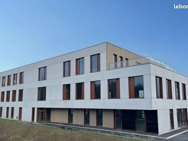 Bureaux 319 m² 