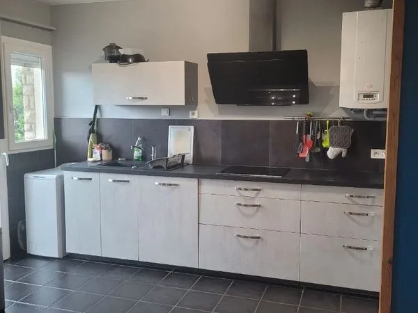 Appartement T3 meublé - Quartier Jayan - 69 m² - 2 balcons - 800 CC 