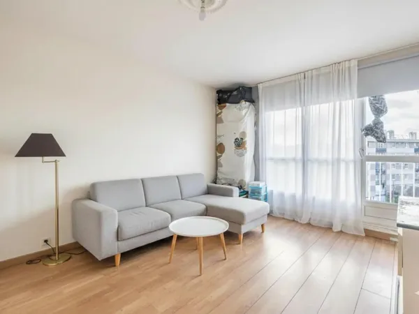 Lumineux studio sans vis-à-vis à Garges-lès-Gonesse 