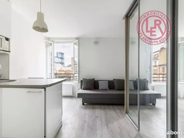 Studio 1 pièce 15 m² 