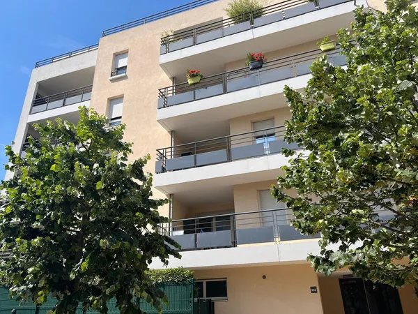 LOCATION APPARTEMENT T2 VILLEFRANCHE 