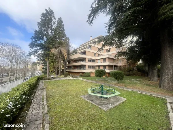 Appartement 3 pièces 85 m² 