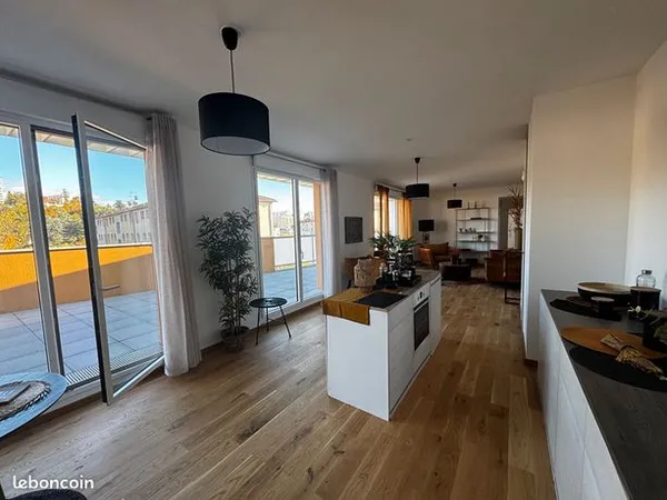 Appartement 4 pièces 107 m² 