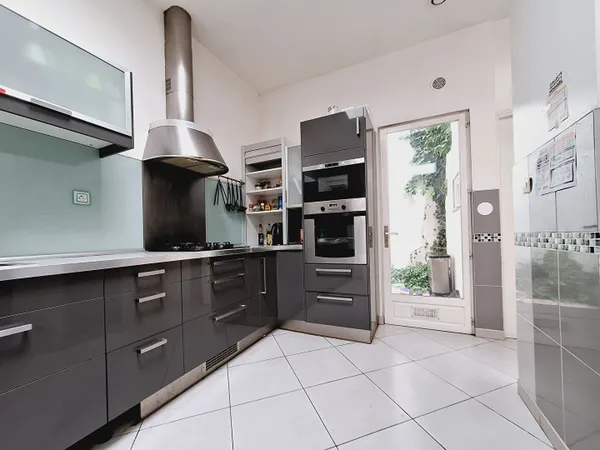 Maison 6 pièces 111 m² 