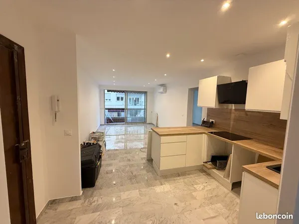 Appartement 4 pièces - 75 m² - Balcon - Nice Borriglione - 1er étage avec ascenseur - DPE D 