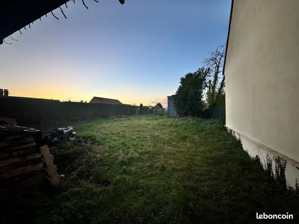 Local industriel 180 m² 