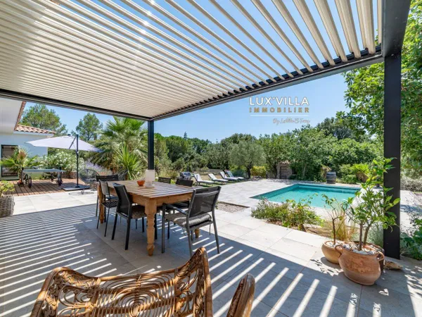 Villa 12 pièces 290 m² 