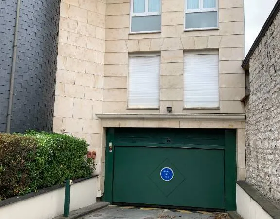 Box de stockage 34 m² 