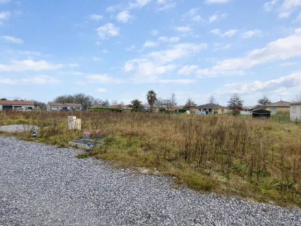 Terrain 655 m² 