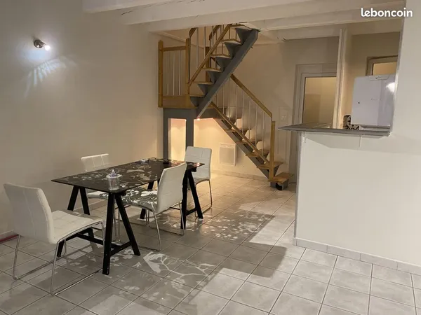Nissan lez enserune maison f3 de village 