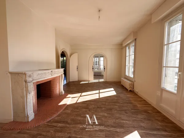 HYPER-CENTRE : Appartement 3 chambres 