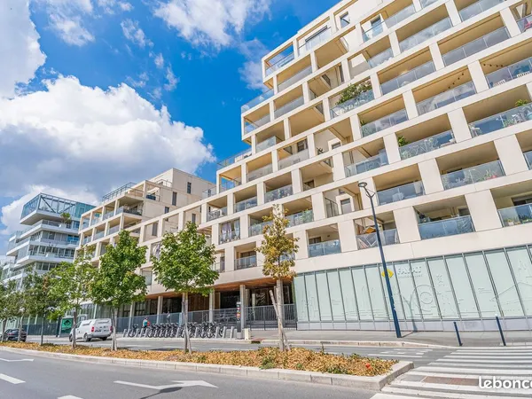 Bordeaux Bastide - Bel appartement 2 pièces à 15min à pied du centre ville 