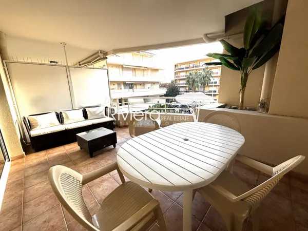 CAVALAIRE :Centre-ville Appartement 3 chambres avec Terrasses et 