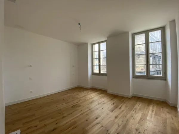 BUREAUX DE 162 M² BORDEAUX CENTRE 