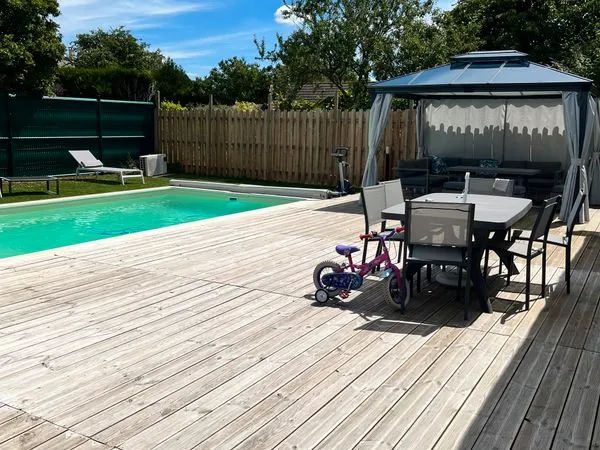 Maison avec piscine 