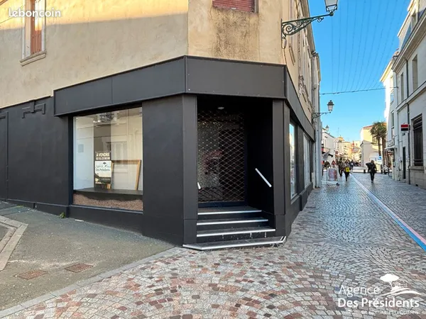 Fonds de commerce 100 m² LES SABLES D OLONNE 
