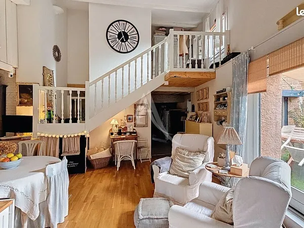 Maison 6 pièces 205 m² 