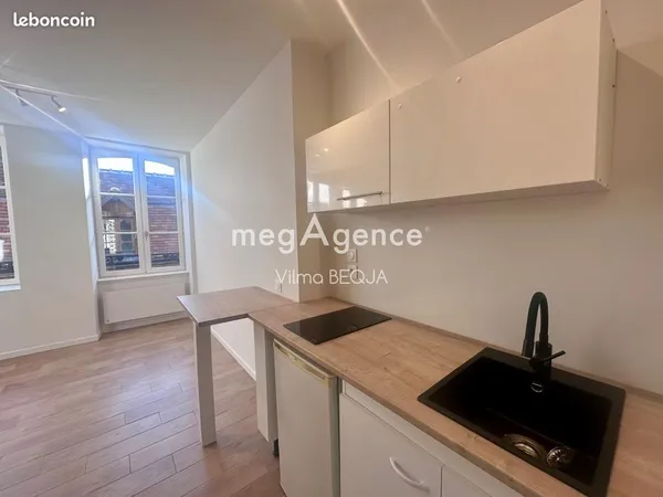 Studio 1 pièce 18 m² 