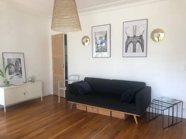Loue Appartement Paris 9ème Trinité Saint Georges - 1 chambre, 49m² 