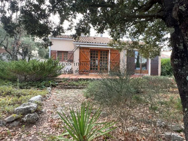 Maison de plain-pied 4 pièces 75 m² 