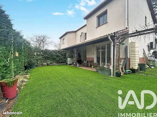 Villa 4 pièces 82 m² 